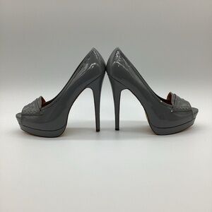 1822. Miss Me Patent Leather Grey Platform Open Toe Pumps Size 9 NWOT